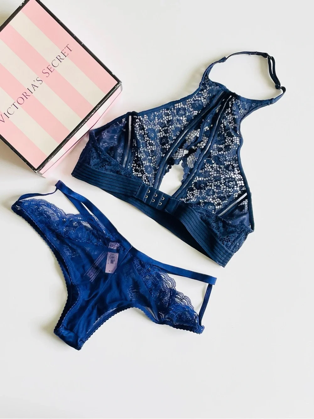 SMALL Victoria’s Secret navy blue bralette bra set cheeky panties